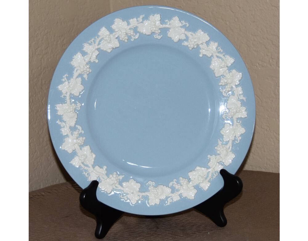 Wedgwood Embossed Queens Ware Cream on Lavender 8" Salad Plate